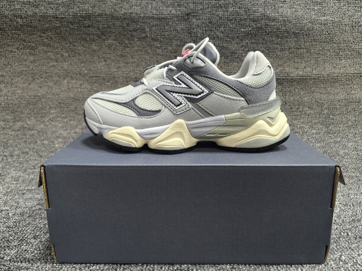9060童-9 Kids' Breathable Running Sneakers